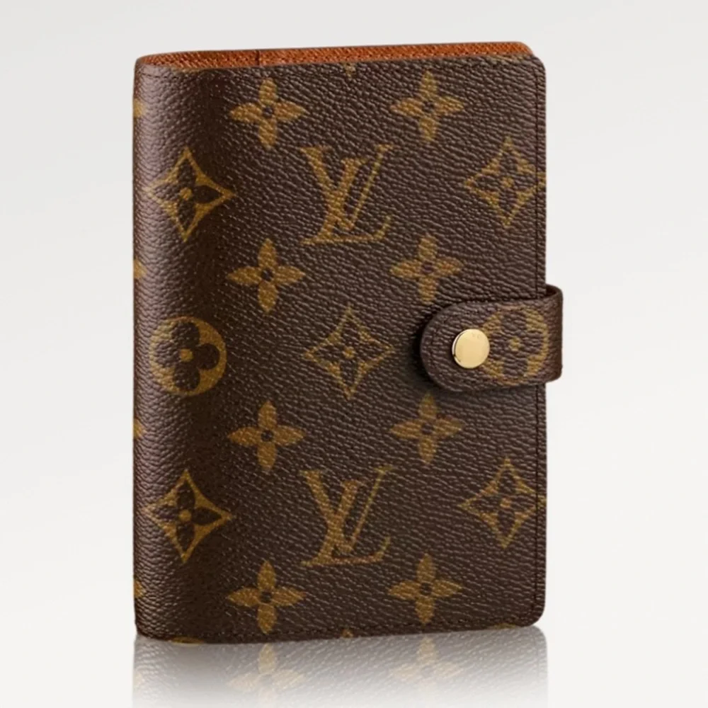 Louis Vuitton Passport Holder Agenda Planner EUC - Picture 5 of 14